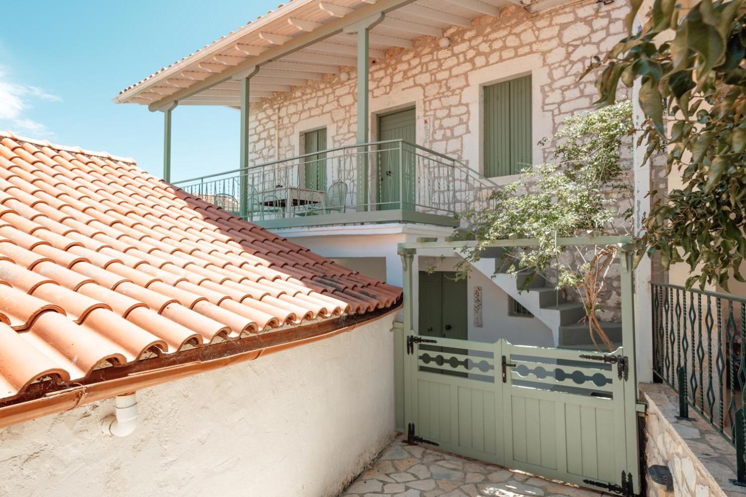 Teacher'S House Spartokhorion Exterior photo